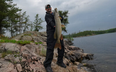 Landing Over Sized Northern Pike in a Canoe